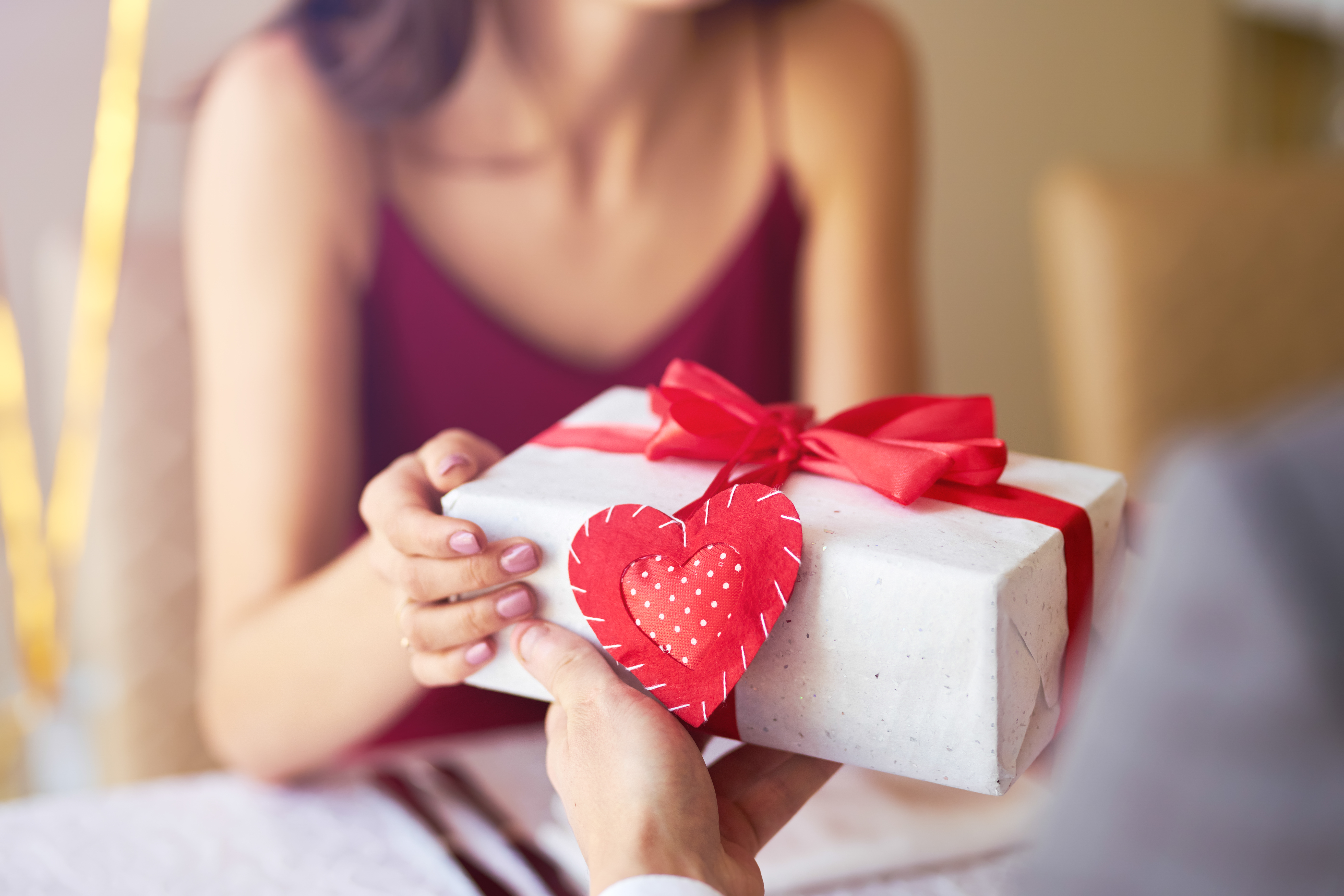 3 Valentine’s Day Gifts Ideas for Your Family in 2022, Despite Facing Debt