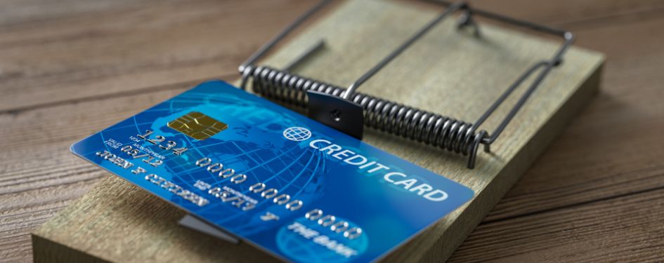 How To Avoid Credit Card Traps (Follow These Tips Today!)